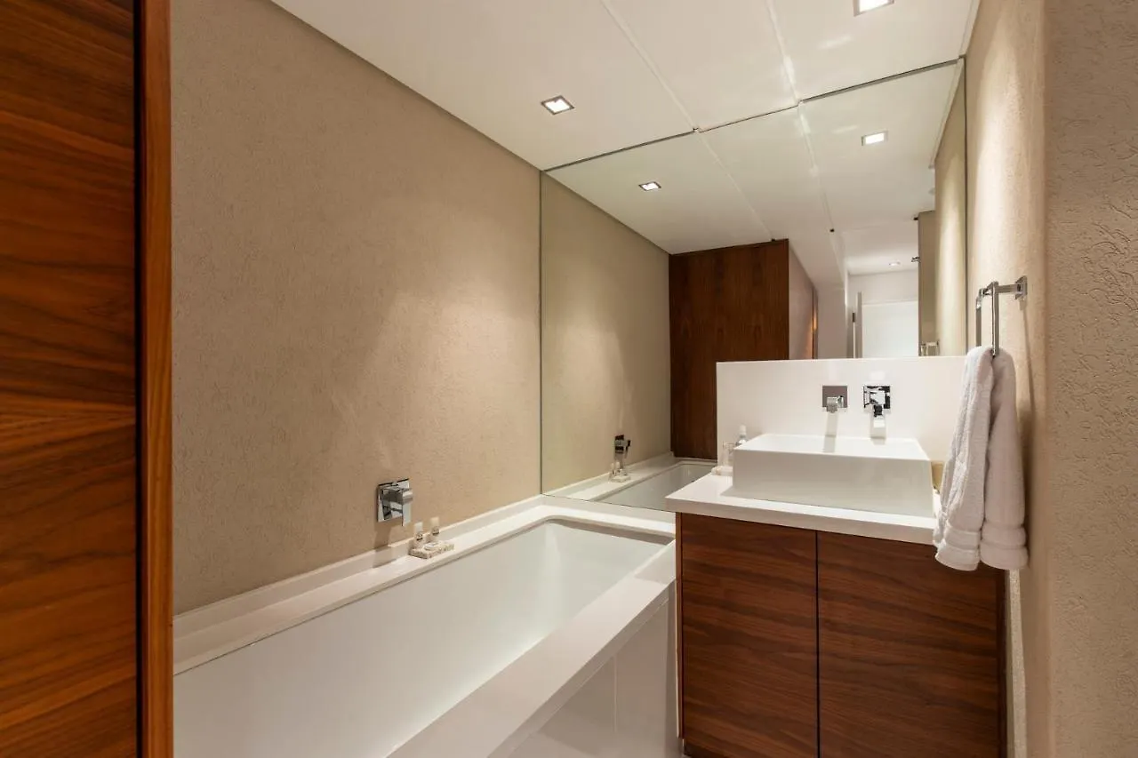 Clifton Yolo Spaces - Clifton Beachfront Penthouse Kapstadt 0*,  Südafrika